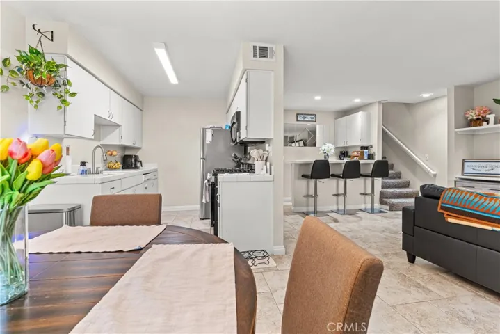43481 30th W 2, Lancaster, California 93536