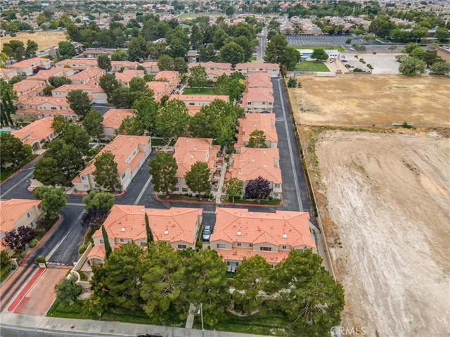 43481 30th W 2, Lancaster, California 93536