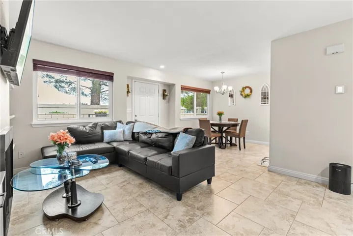 43481 30th W 2, Lancaster, California 93536