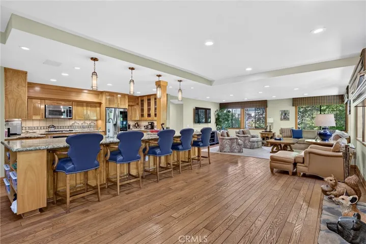 27547 Meadow Bay Drive, Lake Arrowhead, California 92352