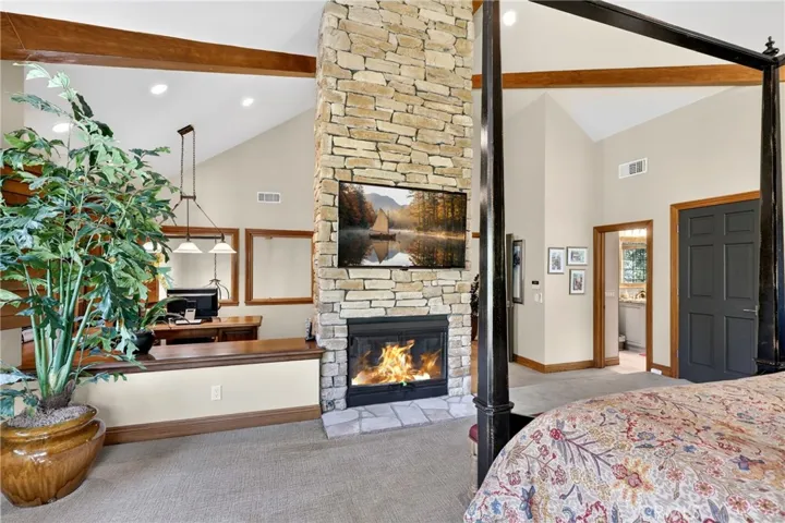 27547 Meadow Bay Drive, Lake Arrowhead, California 92352
