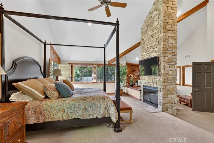 27547 Meadow Bay Drive, Lake Arrowhead, California 92352