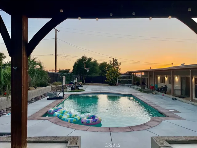 27815 Panamint Road, Barstow, California 92311
