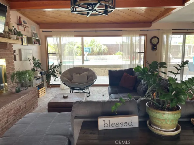 27815 Panamint Road, Barstow, California 92311