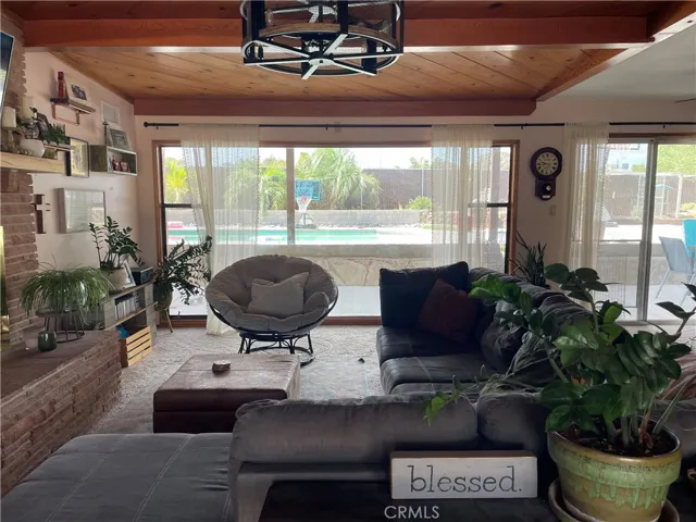 27815 Panamint Road, Barstow, California 92311