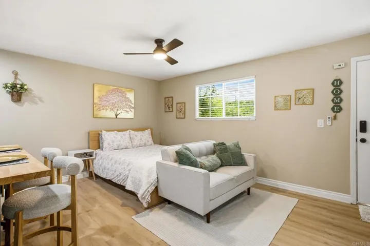943 Park Hill Drive, Escondido, California 92025