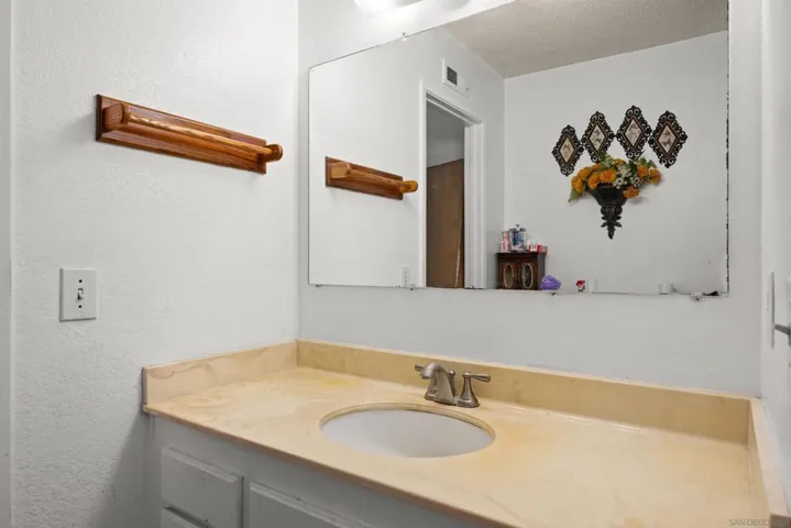 6920 Simi Place, San Diego, California 92139