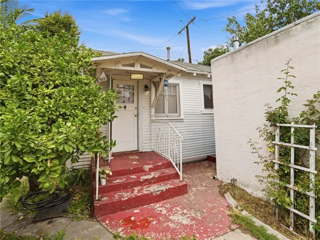 9231 Hunt Avenue, South Gate, California 90280