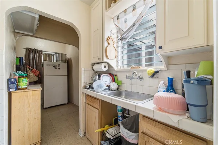 9231 Hunt Avenue, South Gate, California 90280