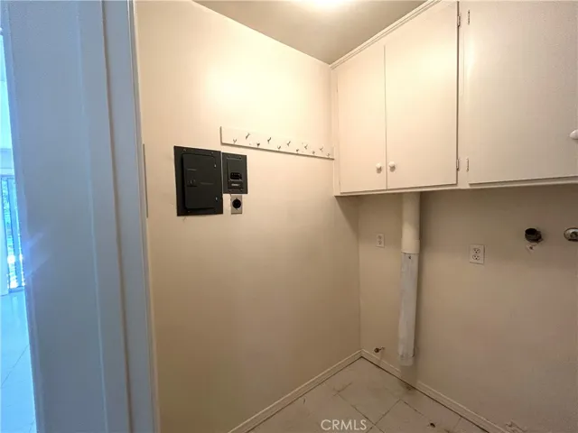 10470 Laramie Avenue, Chatsworth, California 91311