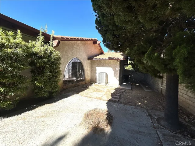 10470 Laramie Avenue, Chatsworth, California 91311