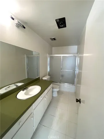 10470 Laramie Avenue, Chatsworth, California 91311