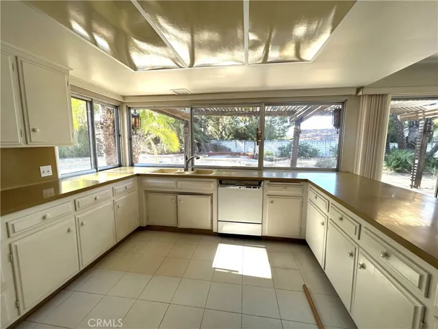 10470 Laramie Avenue, Chatsworth, California 91311
