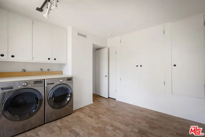3035 Windsor Avenue, Los Angeles, California 90039