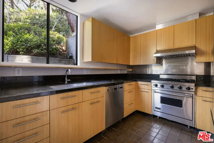 3035 Windsor Avenue, Los Angeles, California 90039