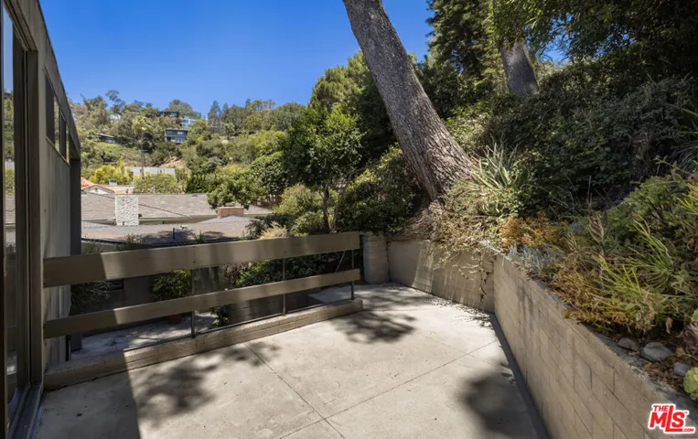 3035 Windsor Avenue, Los Angeles, California 90039