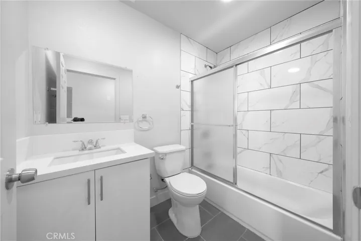 236 W 84th Place 1/2, Los Angeles, California 90003