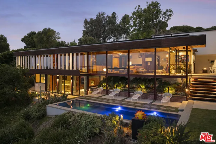 1515 N Tigertail Road, Los Angeles, California 90049