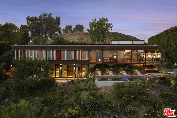 1515 N Tigertail Road, Los Angeles, California 90049