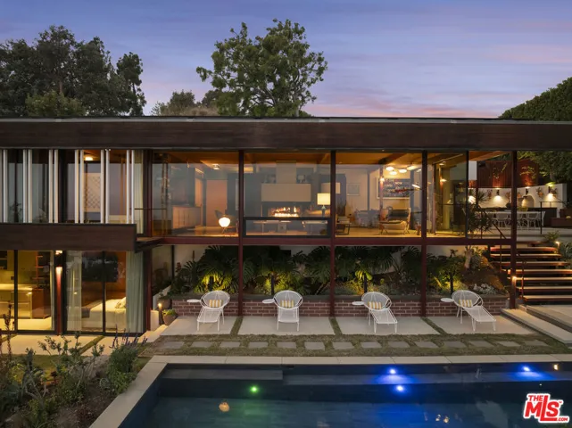 1515 N Tigertail Road, Los Angeles, California 90049