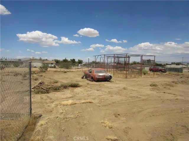 11540 5th, Hesperia, California 92345
