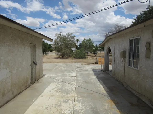 11540 5th, Hesperia, California 92345