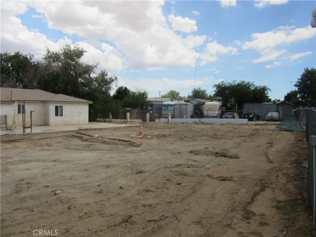 11540 5th, Hesperia, California 92345