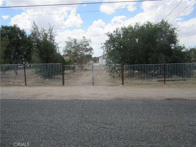 11540 5th, Hesperia, California 92345