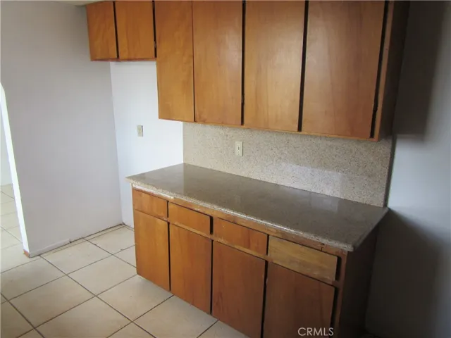 11540 5th, Hesperia, California 92345