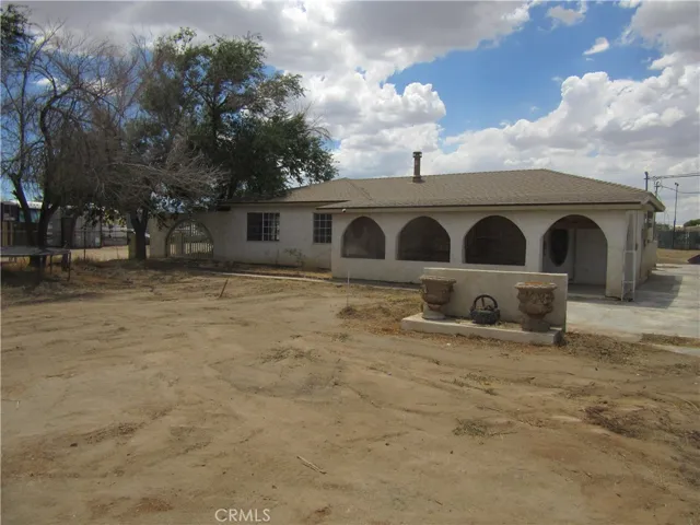 11540 5th, Hesperia, California 92345