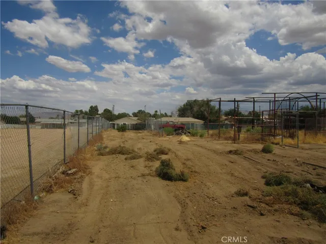 11540 5th, Hesperia, California 92345