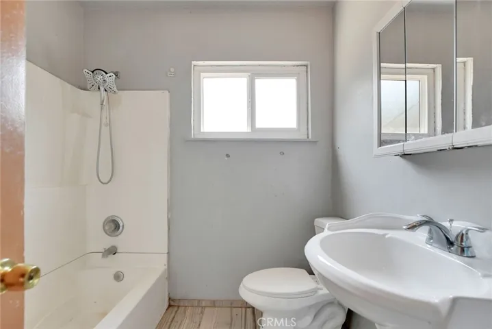 1552 W Evans, San Bernardino, California 92411