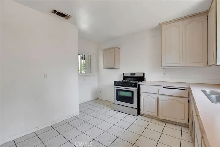 1552 W Evans, San Bernardino, California 92411