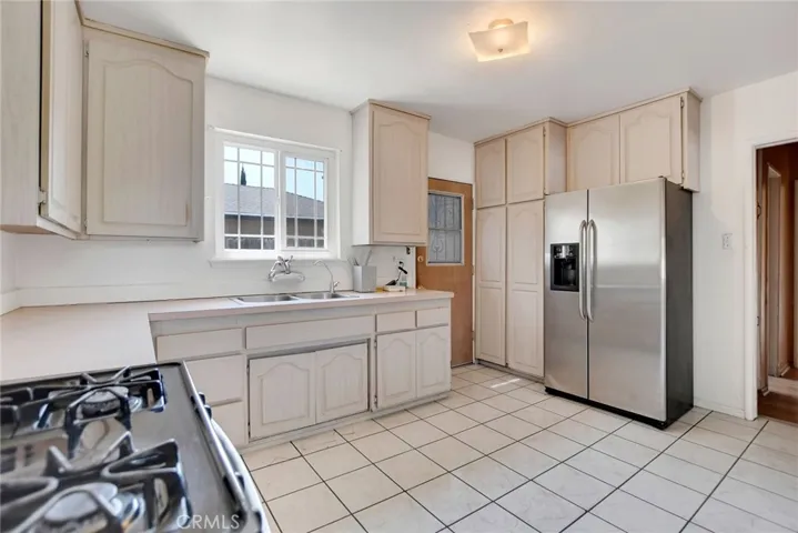 1552 W Evans, San Bernardino, California 92411