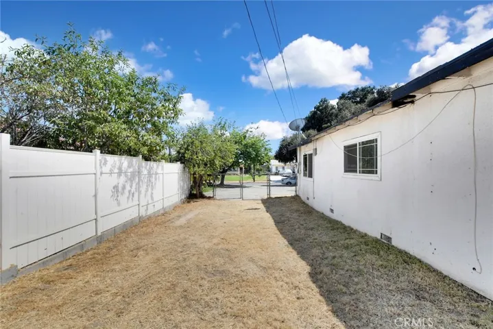 1552 W Evans, San Bernardino, California 92411
