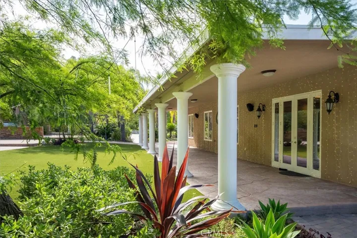 COVERED PATIO