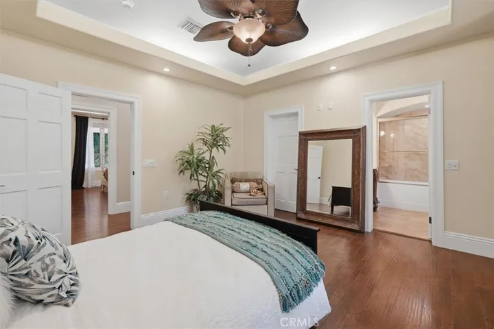 BEDROOM W/ENSUITE BATH