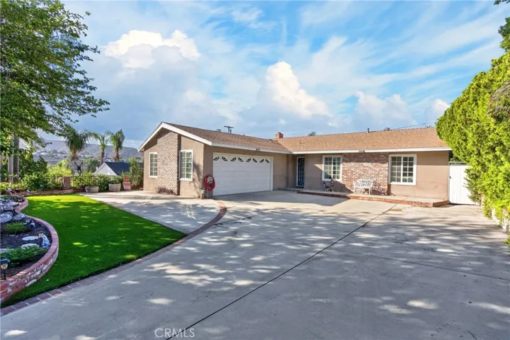 13637 Marchant, Sylmar, California 91342