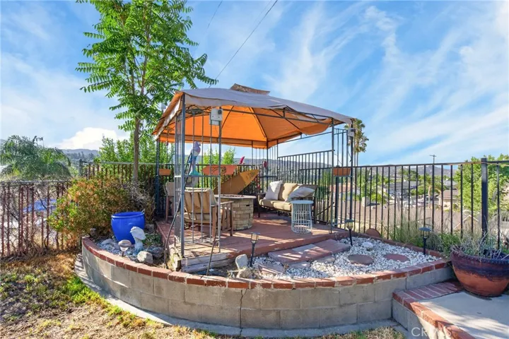 13637 Marchant, Sylmar, California 91342