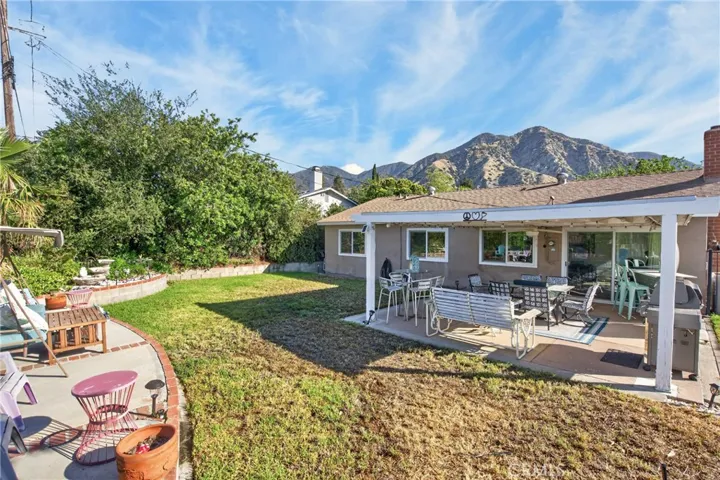 13637 Marchant, Sylmar, California 91342