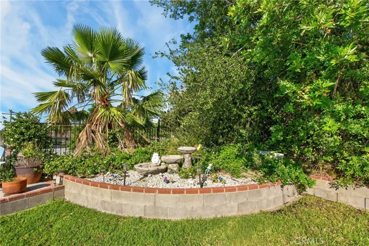 13637 Marchant, Sylmar, California 91342