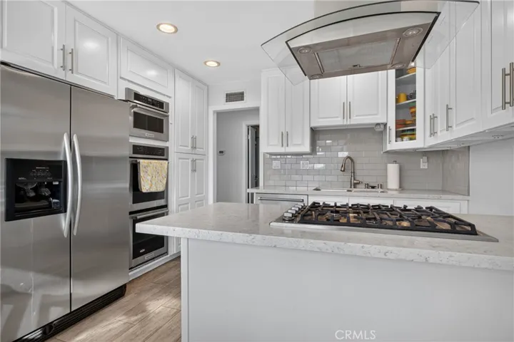 13637 Marchant, Sylmar, California 91342