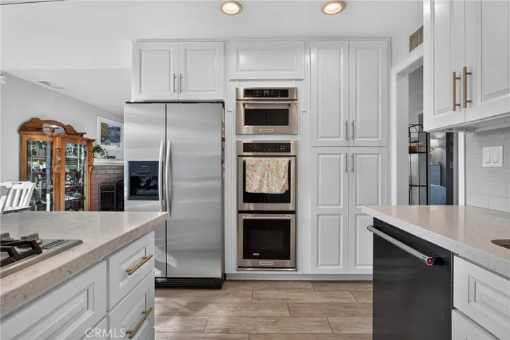 13637 Marchant, Sylmar, California 91342