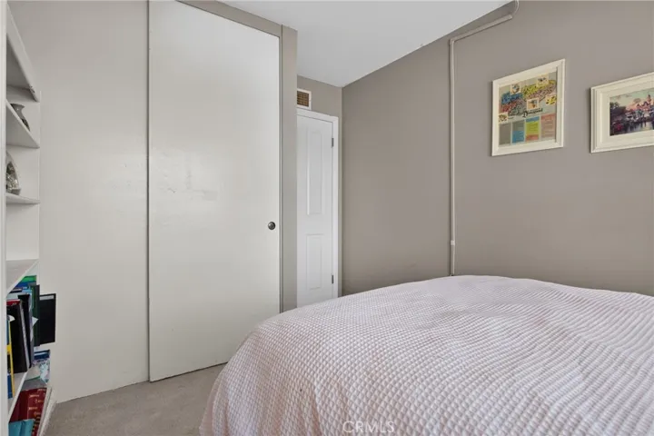 13637 Marchant, Sylmar, California 91342