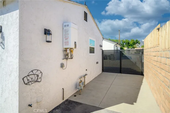 1928 8th, San Fernando, California 91340