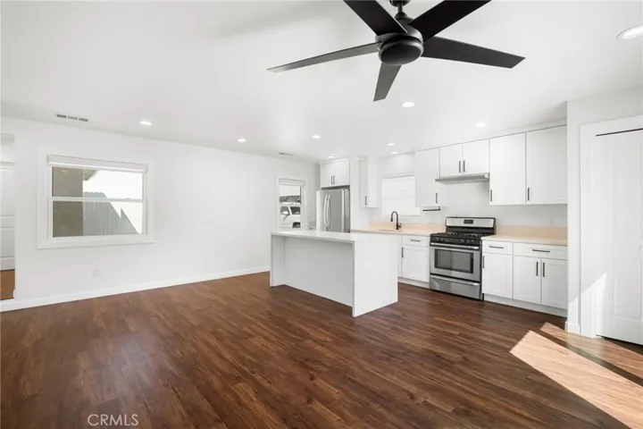 1928 8th, San Fernando, California 91340
