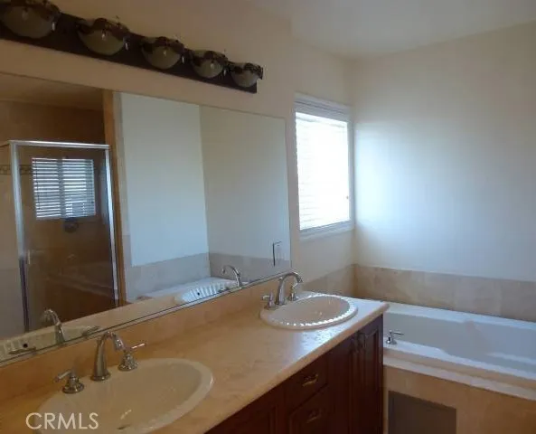 1828 Glendon Avenue, Los Angeles, California 90025