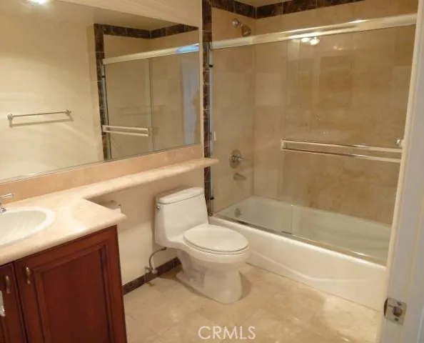 1828 Glendon Avenue, Los Angeles, California 90025