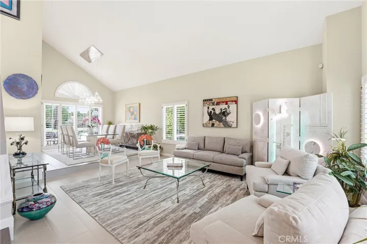LivingRoom-Dining