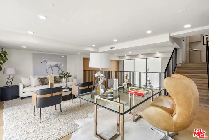 12304 Moorpark Street 101, Los Angeles, California 91604